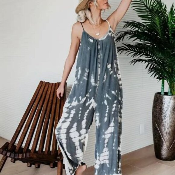 Plus Size Boho , Women's Plus Tie Dye V Neck Medium Stretch Jumpsuit - Picture 3 of 10